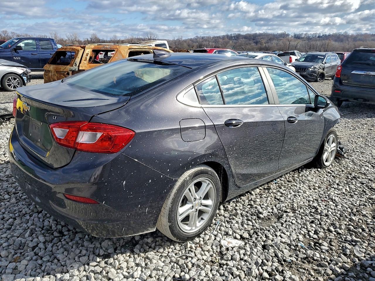 2017 CHEVROLET CRUZE