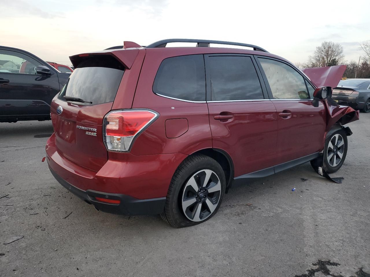 2017 SUBARU FORESTER