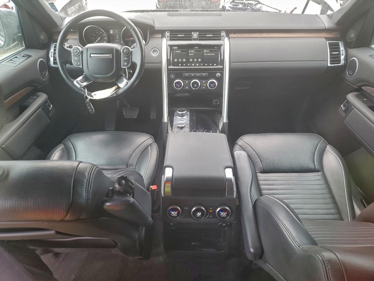 2017 LAND ROVER Discovery