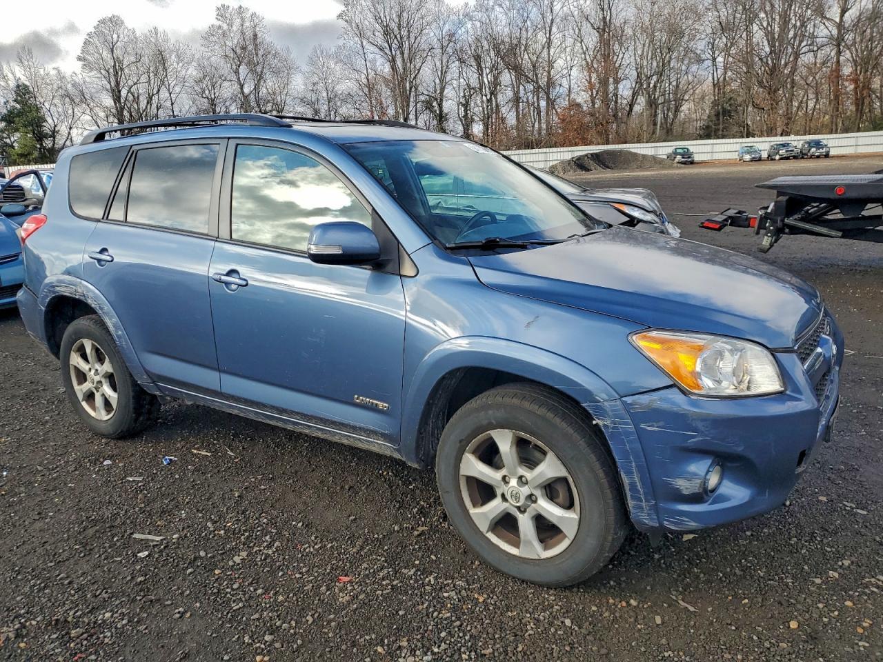 2011 TOYOTA RAV4