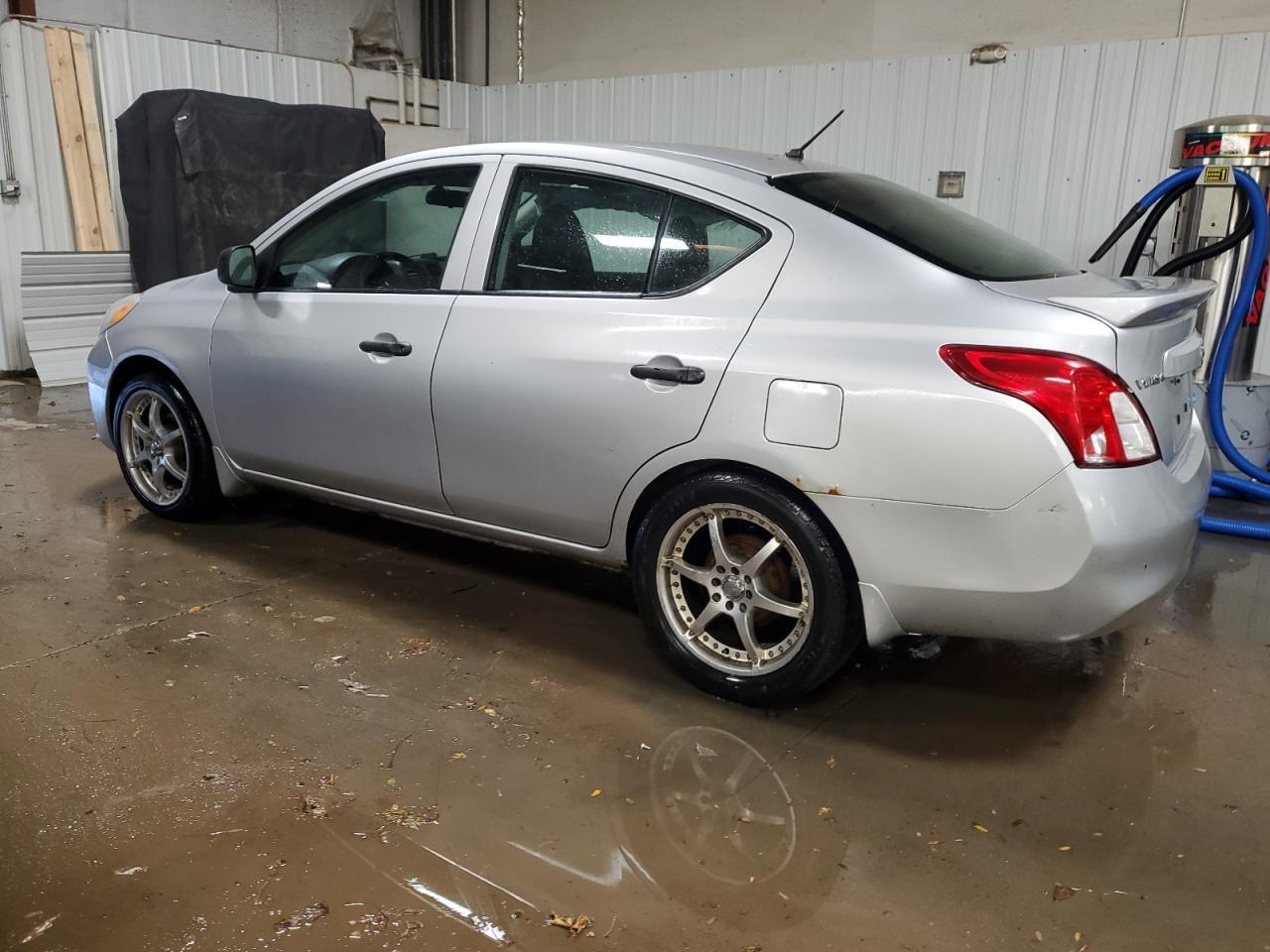 2014 NISSAN VERSA