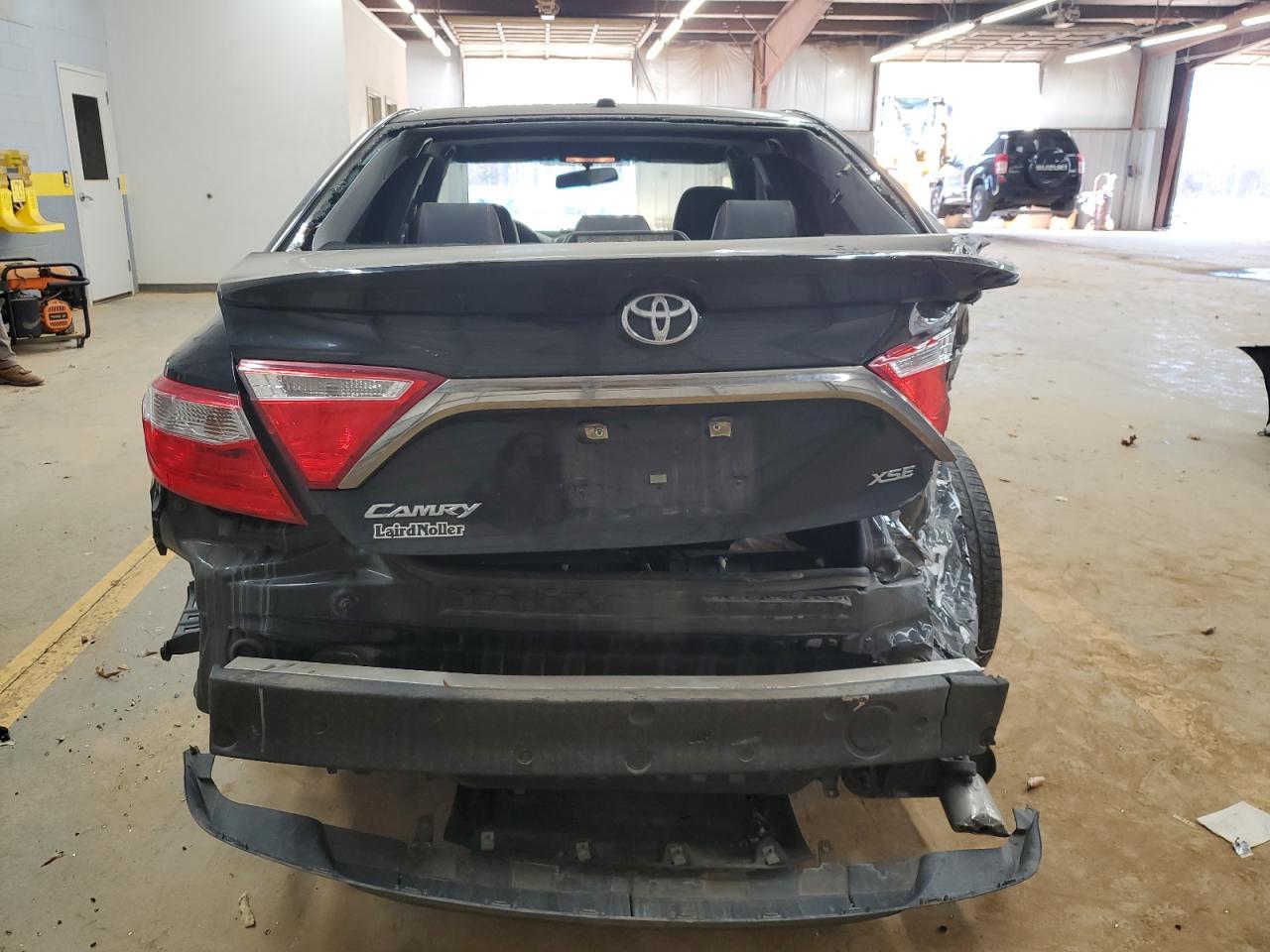 2016 TOYOTA CAMRY