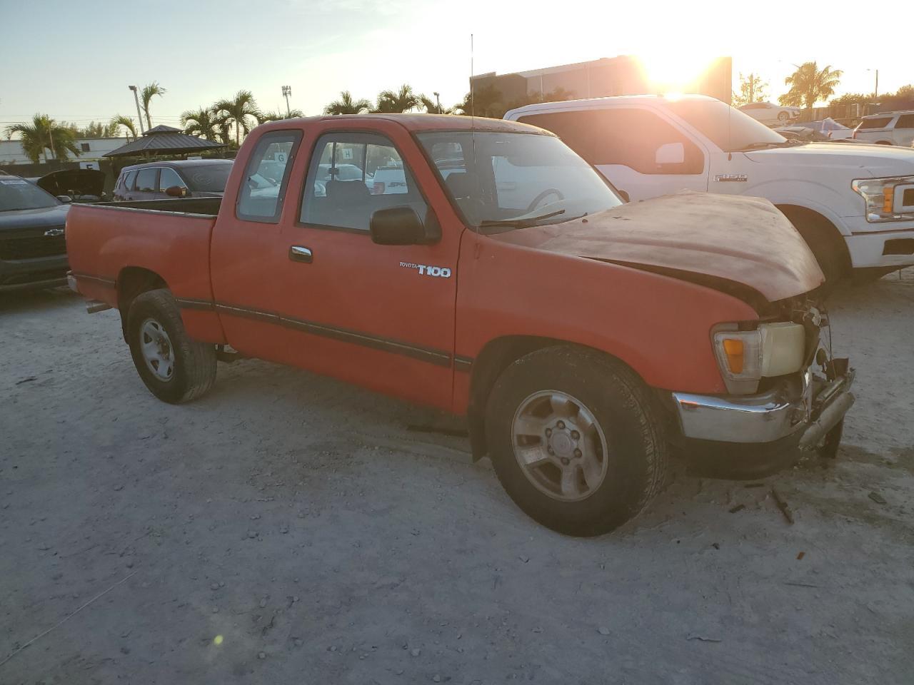 1995 TOYOTA T100
