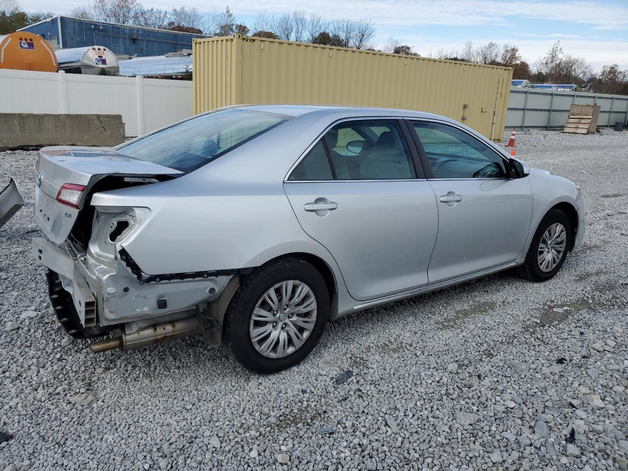2013 TOYOTA CAMRY