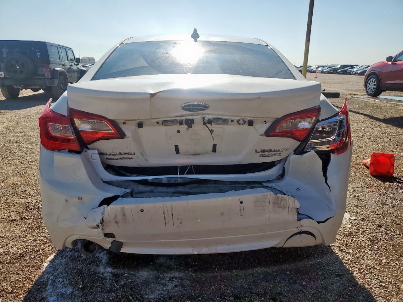 2017 SUBARU Legacy