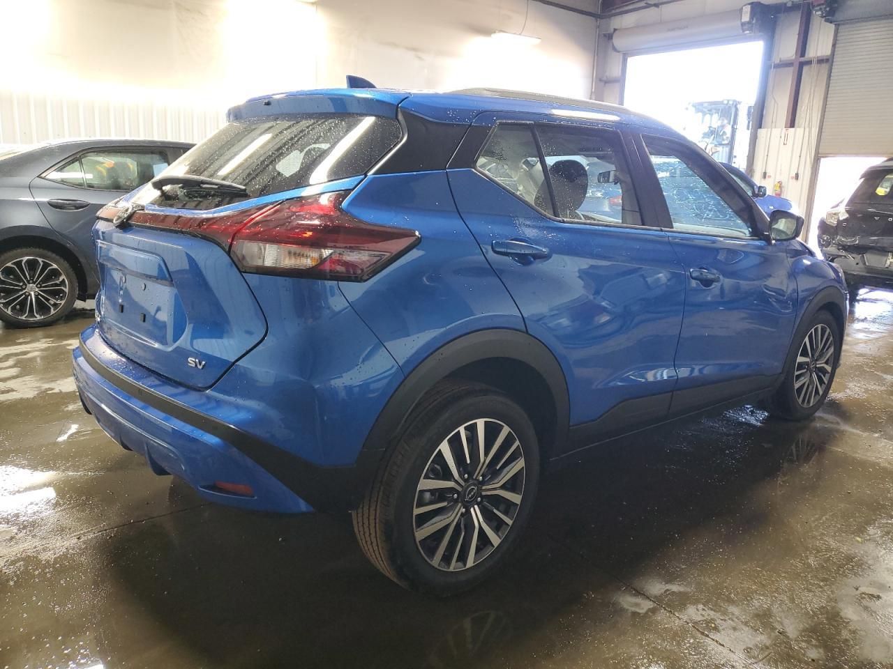 2024 NISSAN KICKS