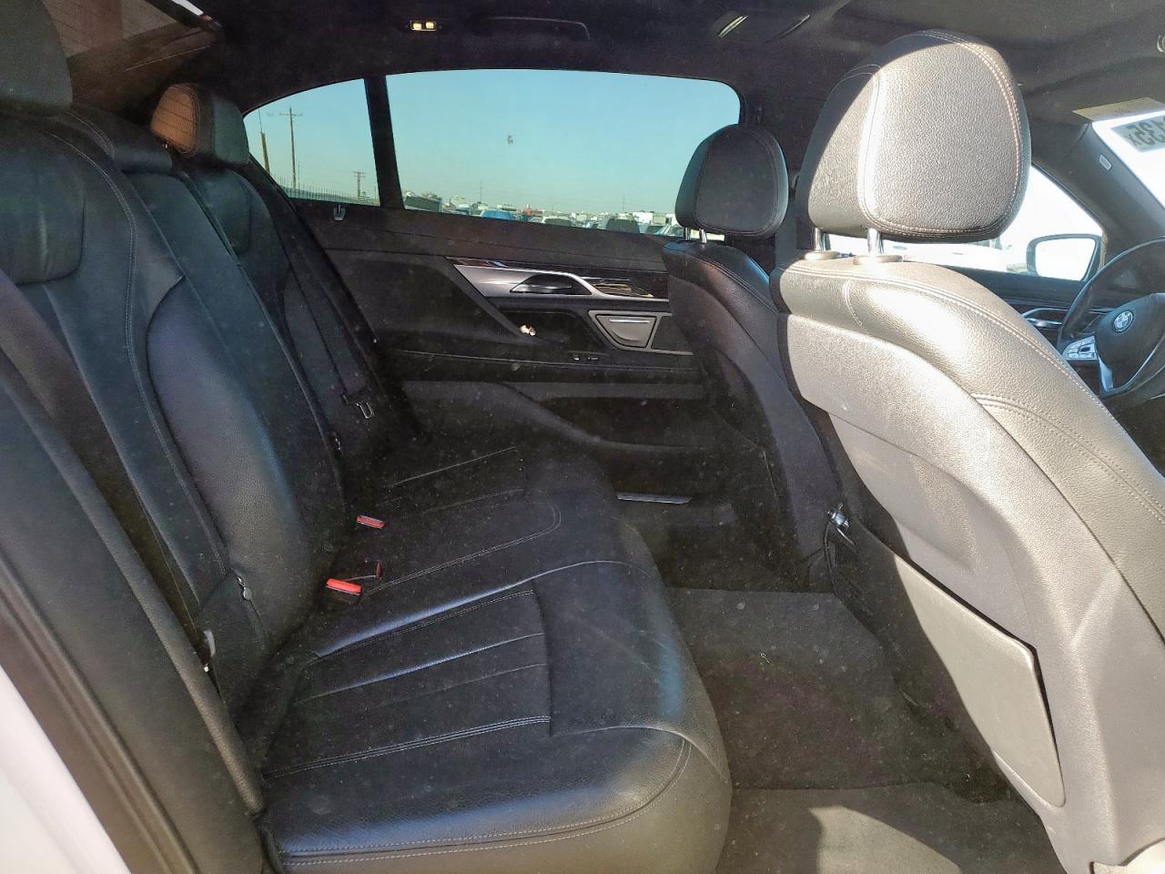 2016 BMW 7 series