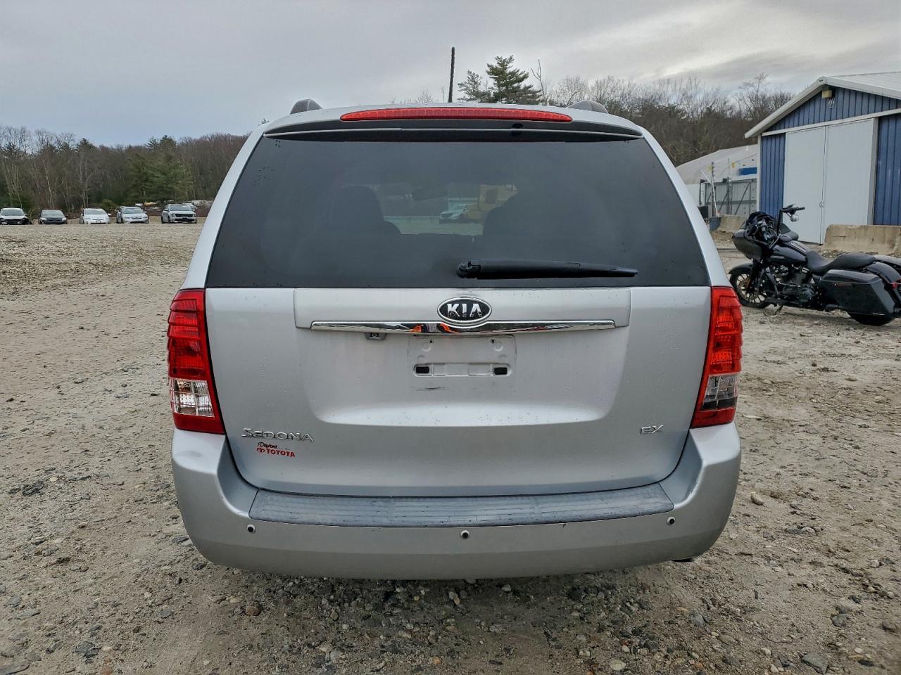 2011 KIA SEDONA