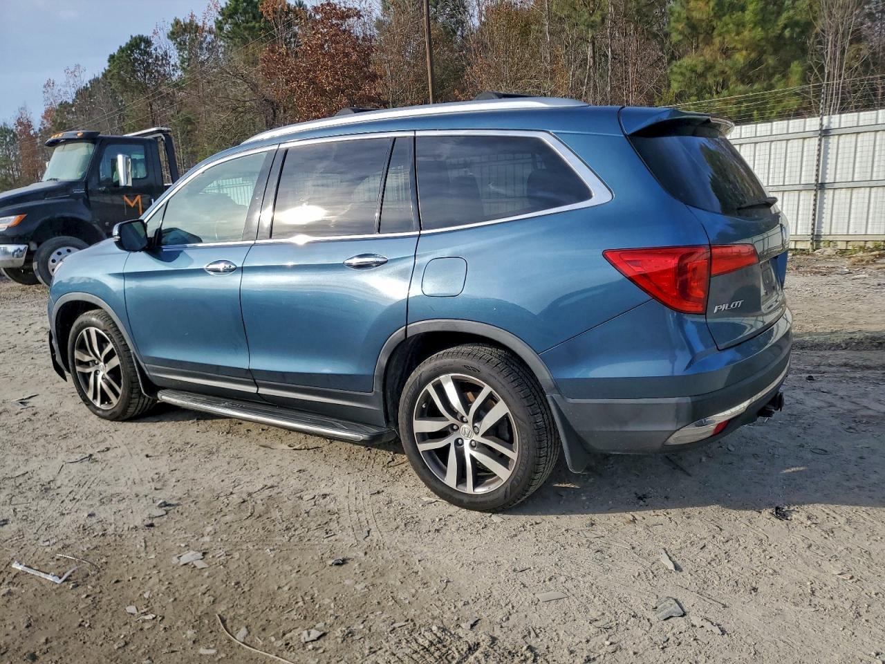 2016 HONDA PILOT