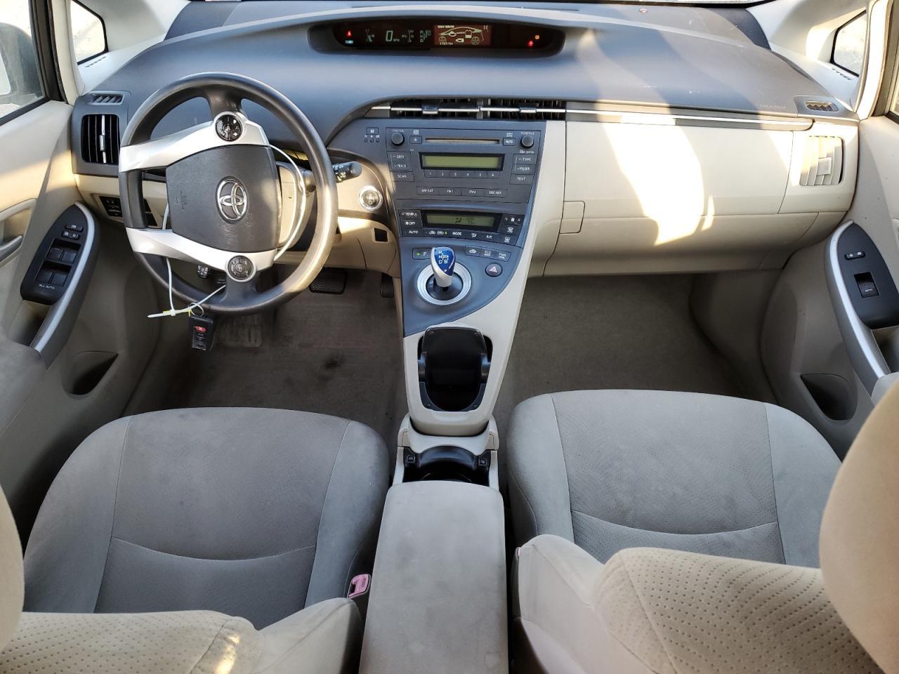 2011 TOYOTA PRIUS