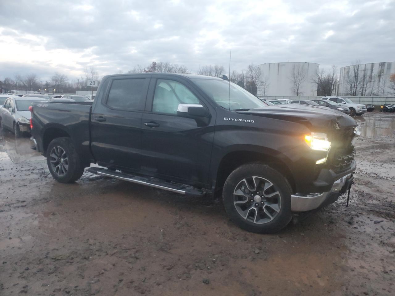 2023 CHEVROLET Silverado