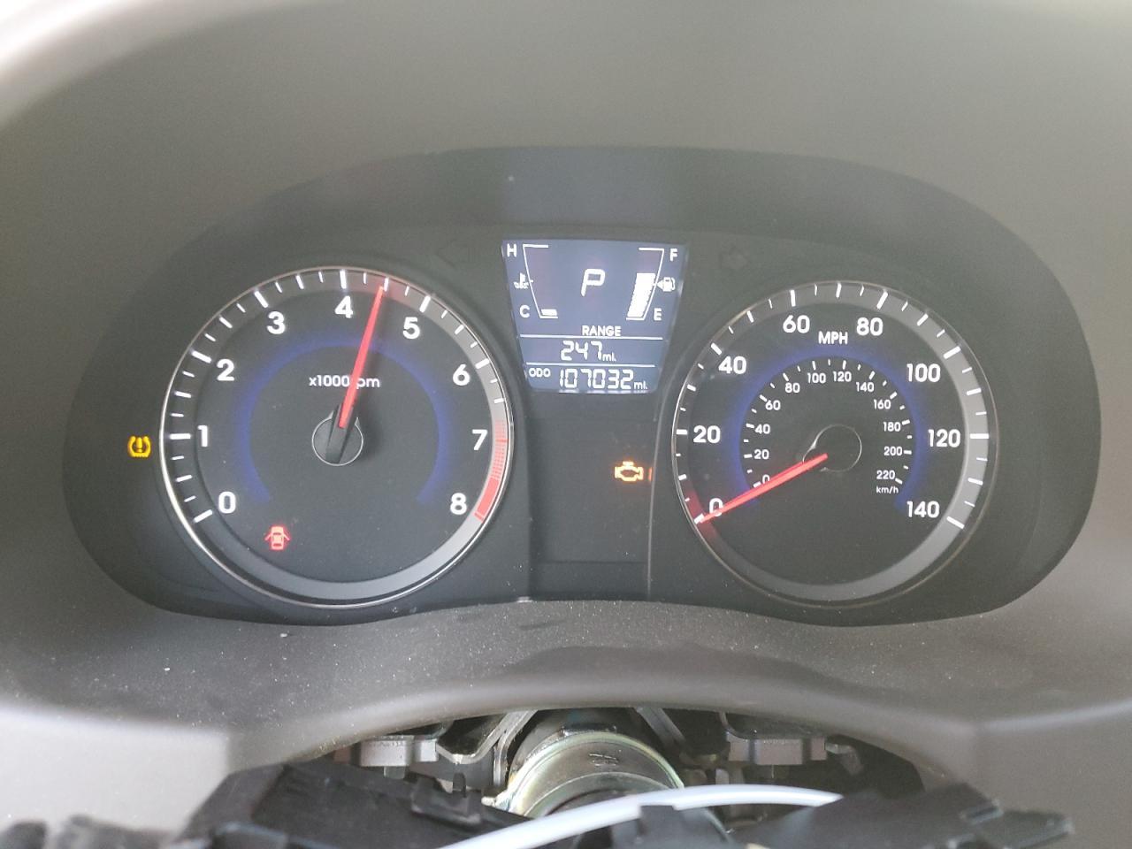 2012 HYUNDAI ACCENT
