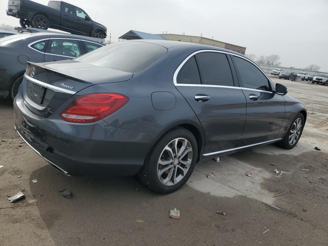 2016 MERCEDES-BENZ C-CLASS