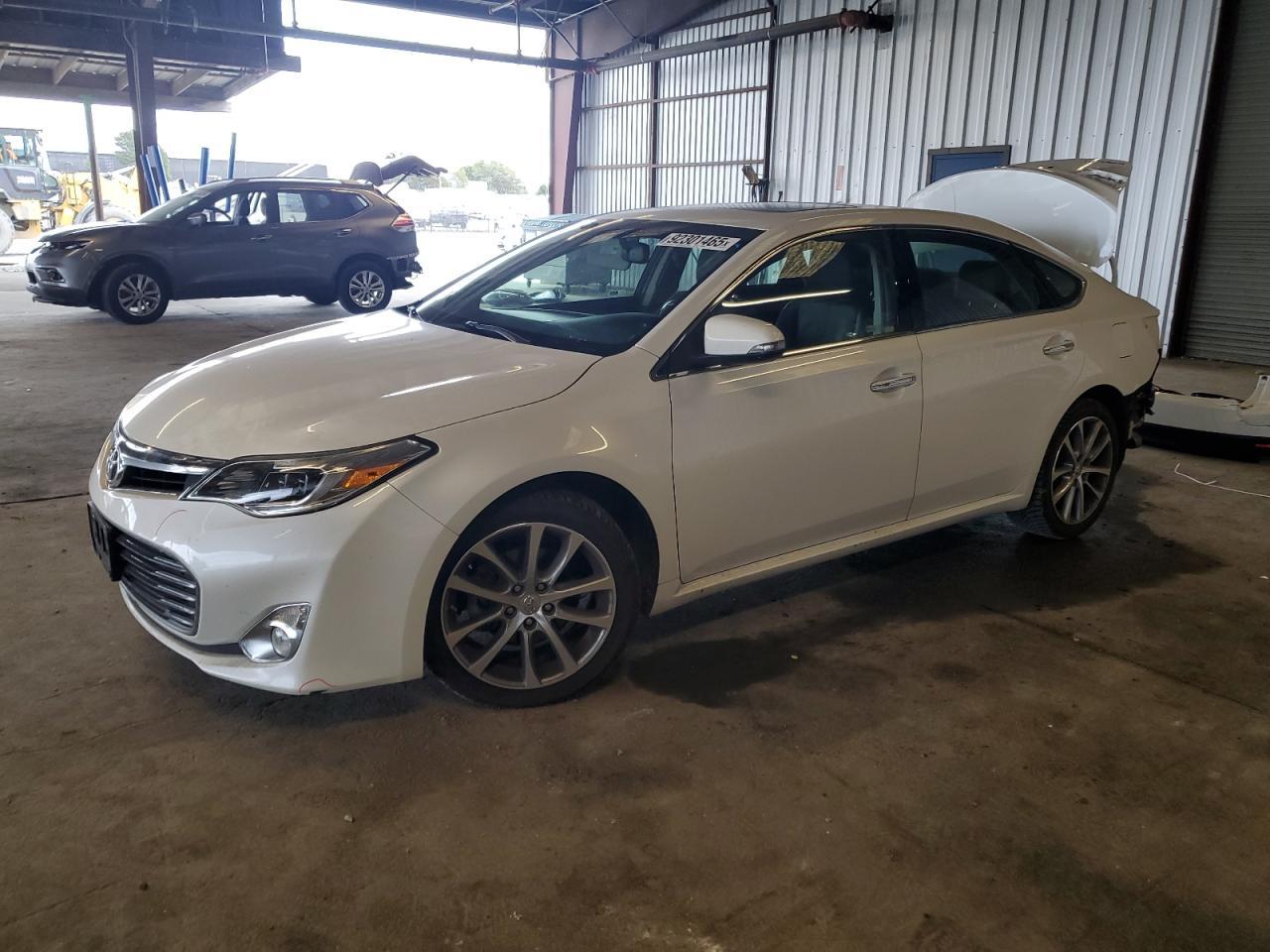 2015 TOYOTA Avalon