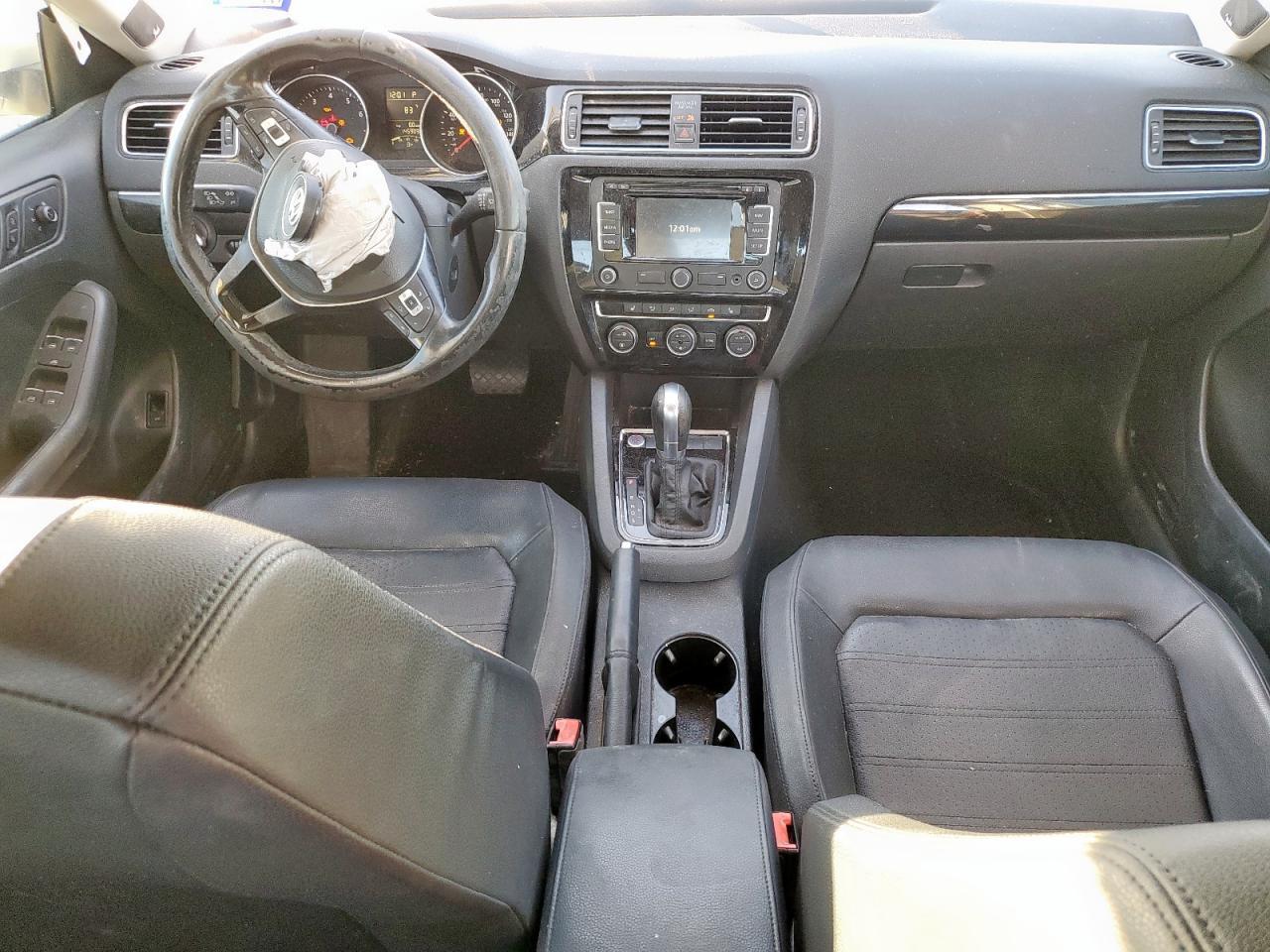 2015 VOLKSWAGEN JETTA
