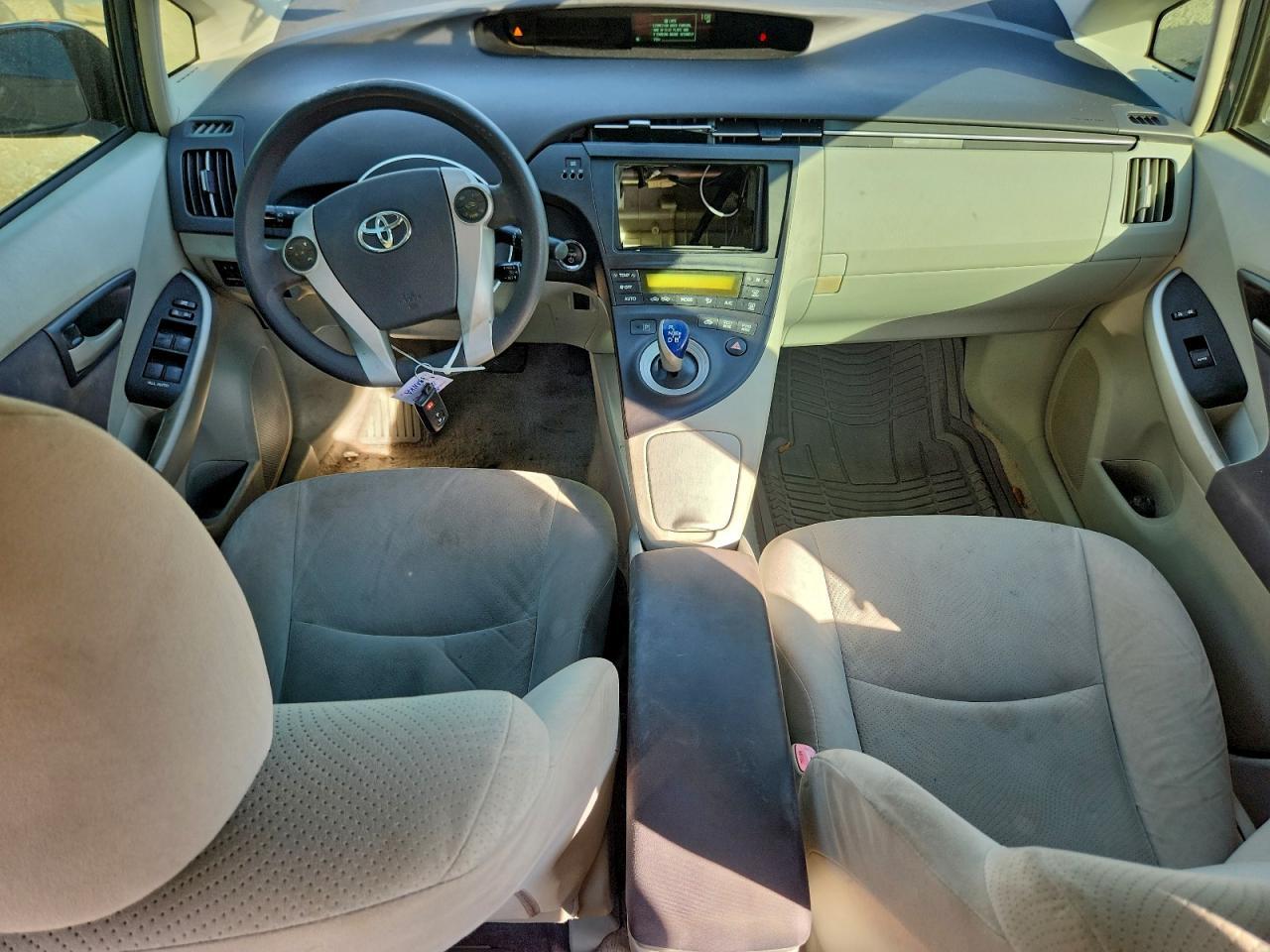 2011 TOYOTA PRIUS
