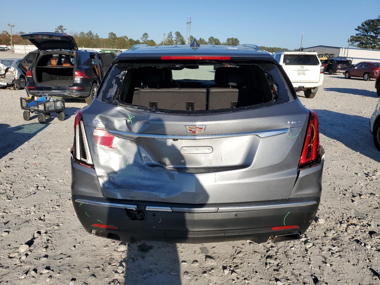 2022 CADILLAC XT5