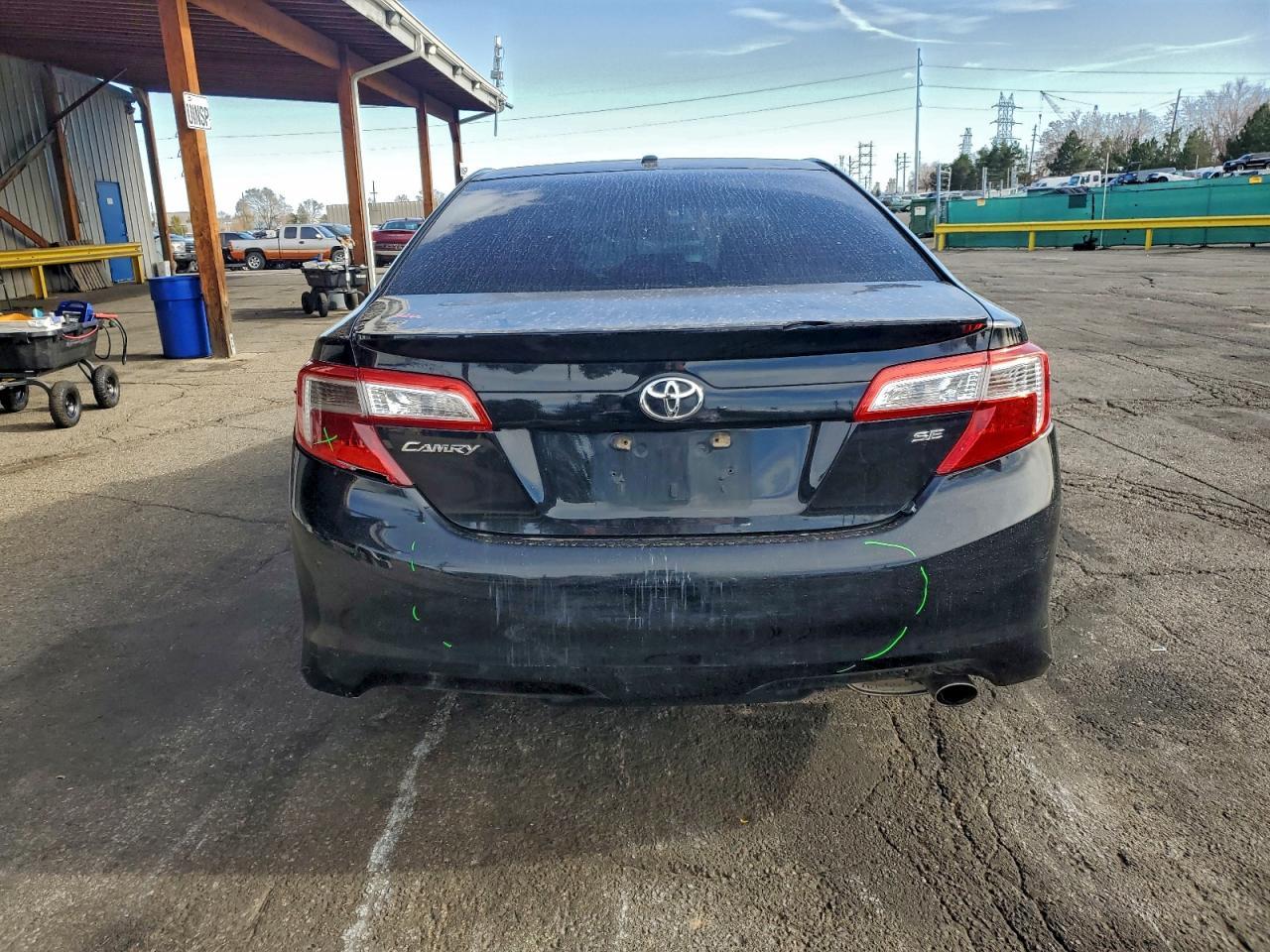 2012 TOYOTA CAMRY