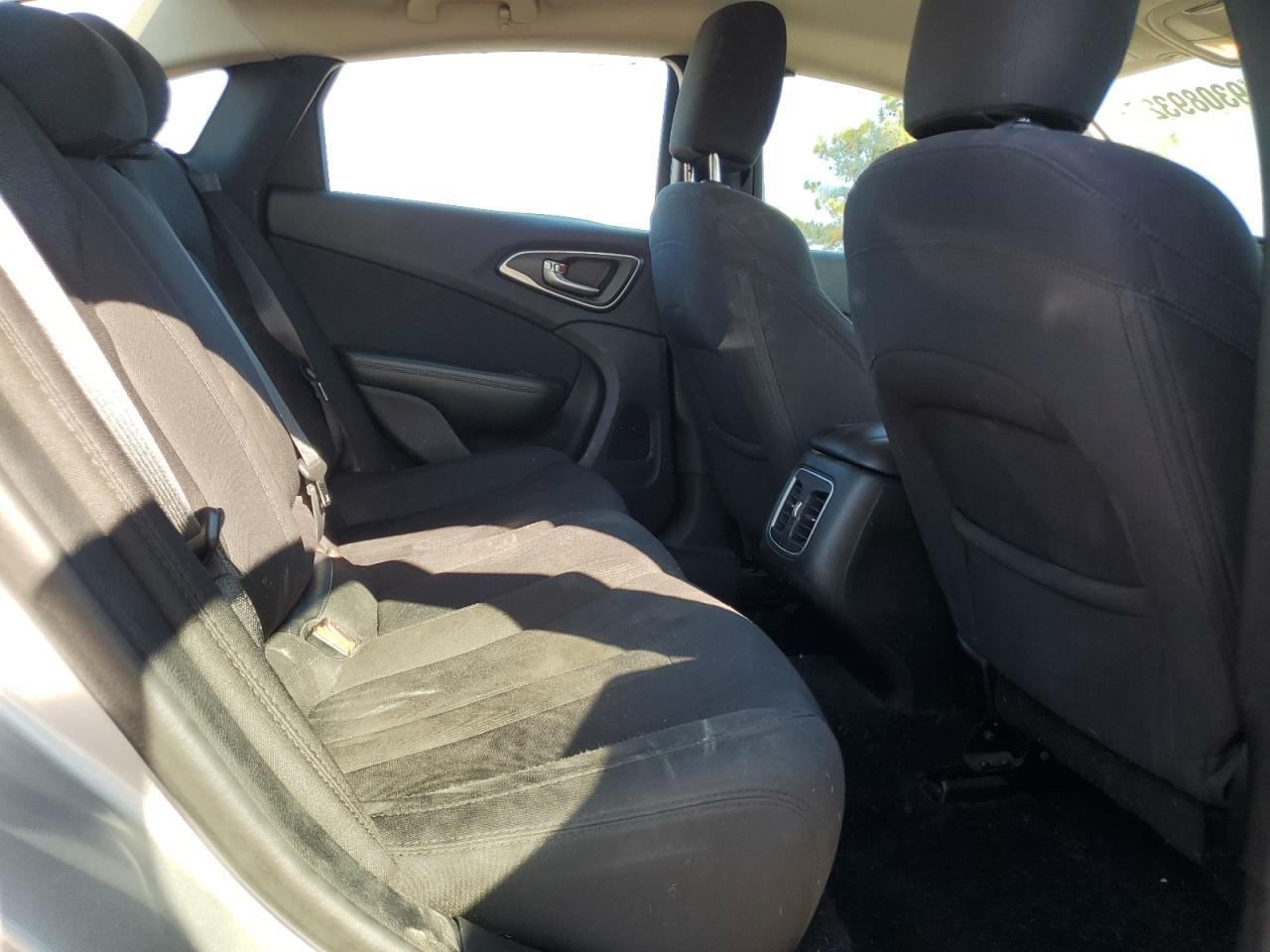 2015 CHRYSLER 200