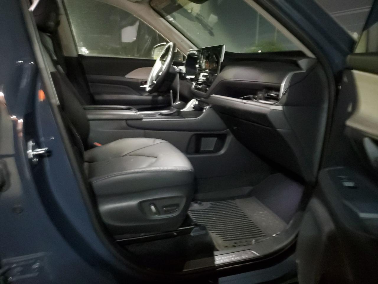 2025 TOYOTA HIGHLANDER