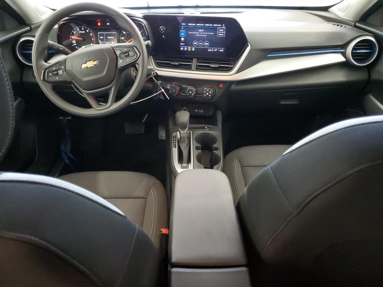 2025 CHEVROLET TRAX