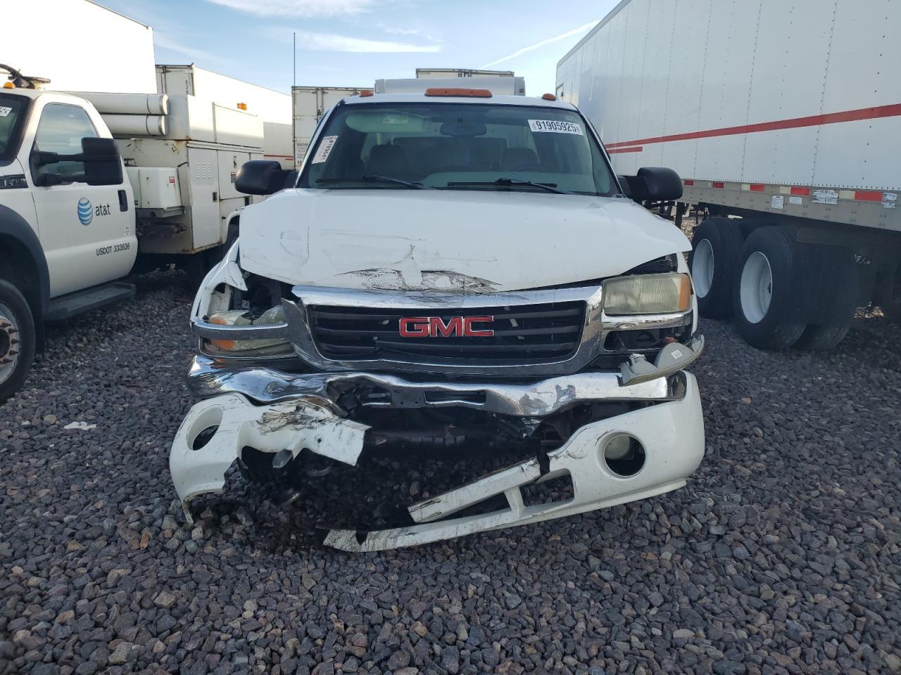 2005 GMC Sierra