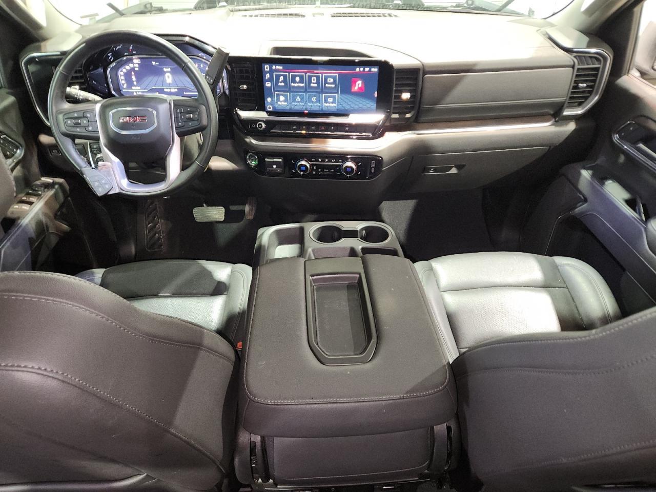 2025 GMC Sierra
