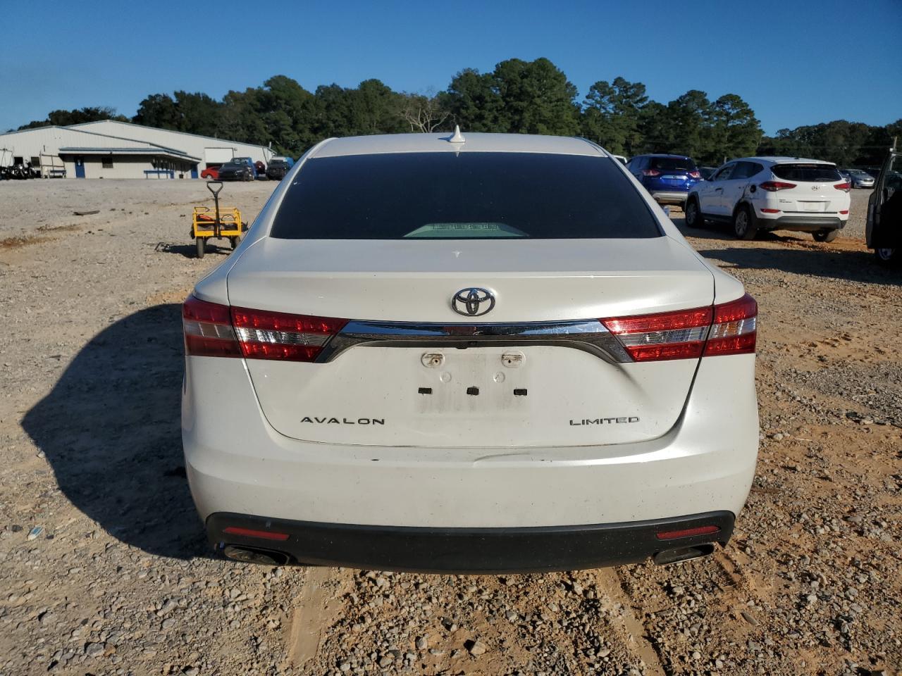 2013 TOYOTA Avalon