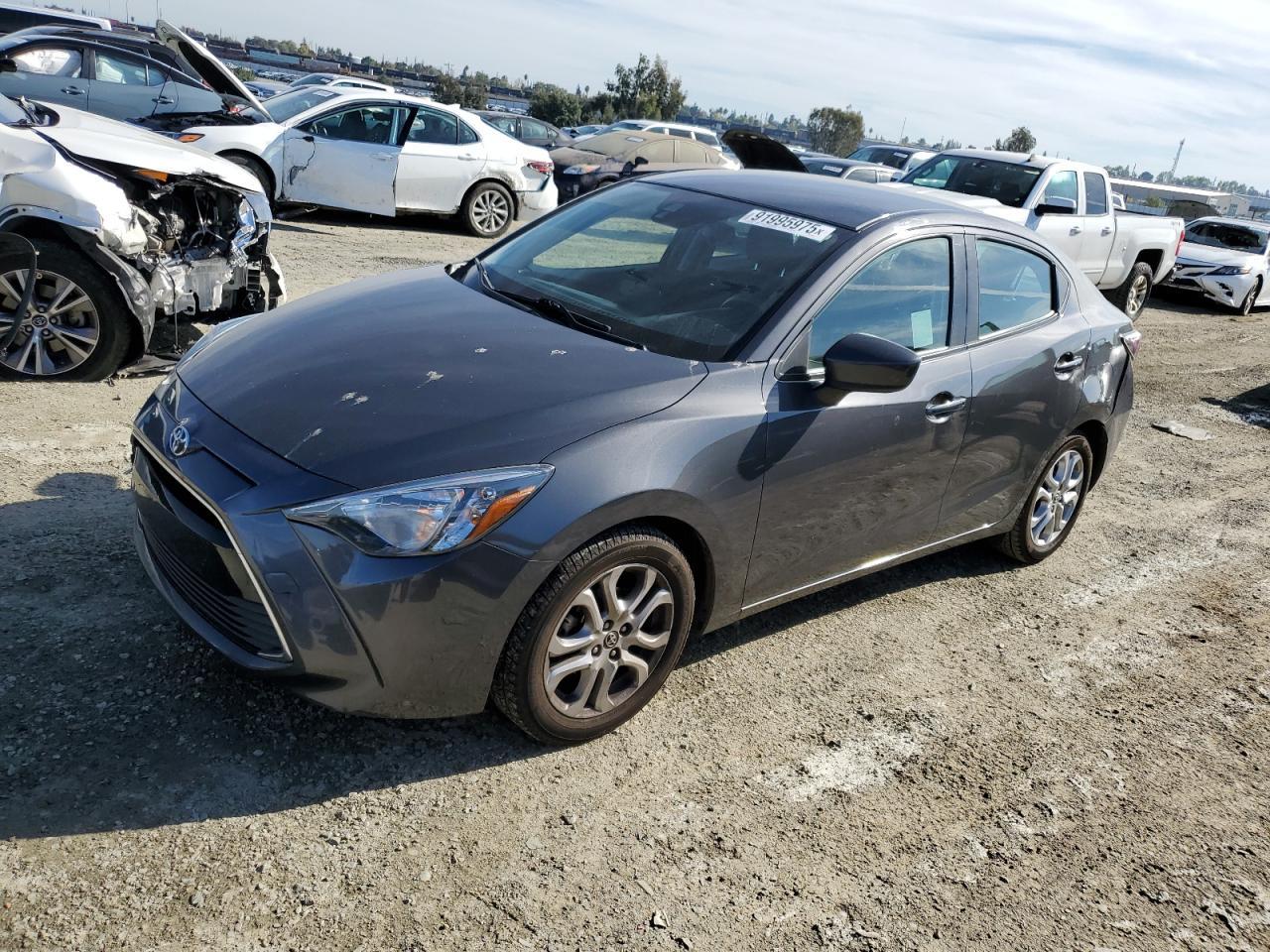 2018 TOYOTA YARIS