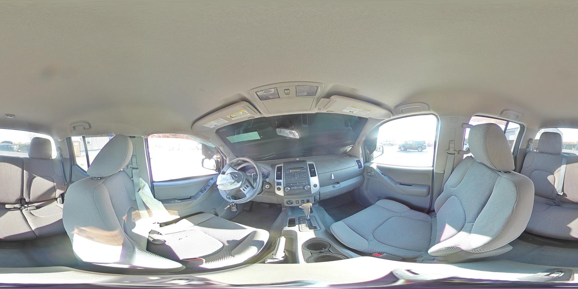 2012 NISSAN Frontier