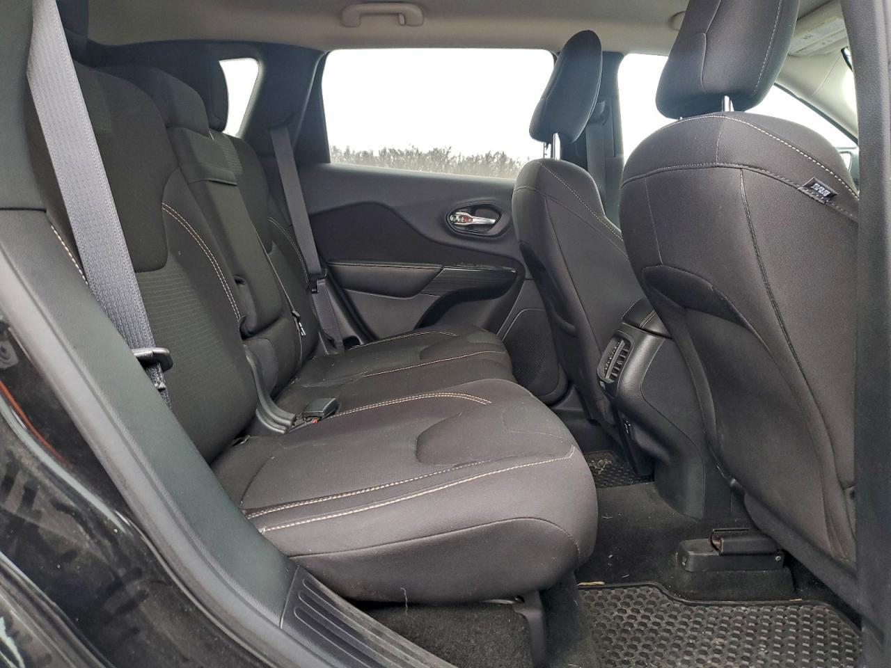 2016 JEEP CHEROKEE