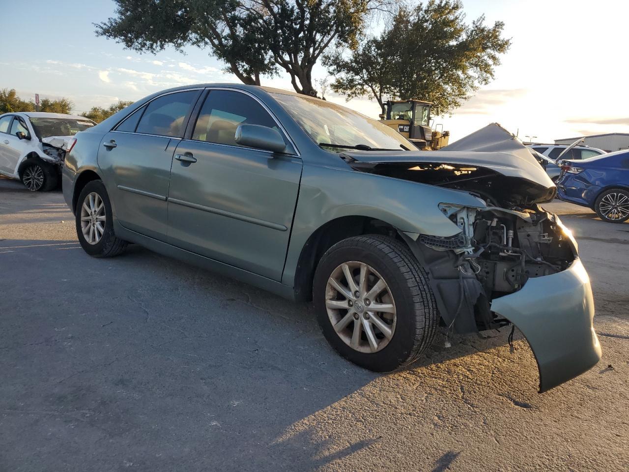 2011 TOYOTA CAMRY