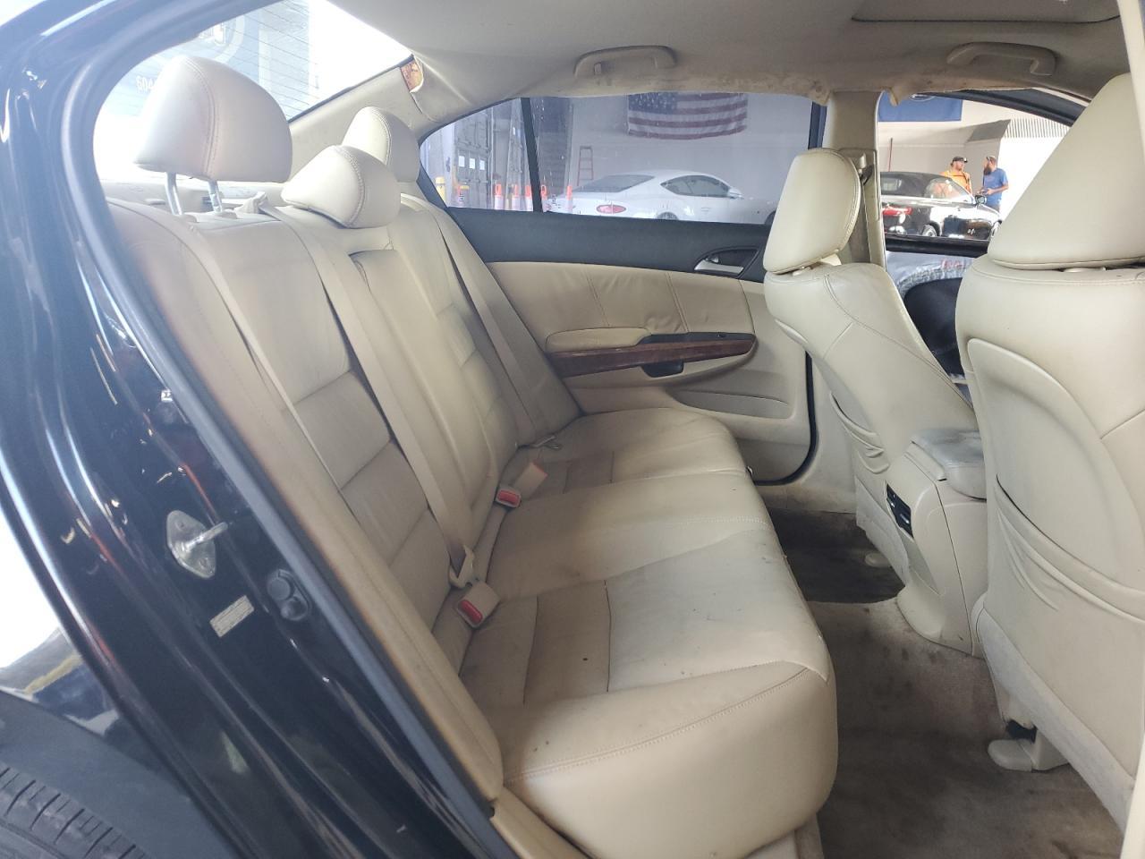 2011 HONDA ACCORD