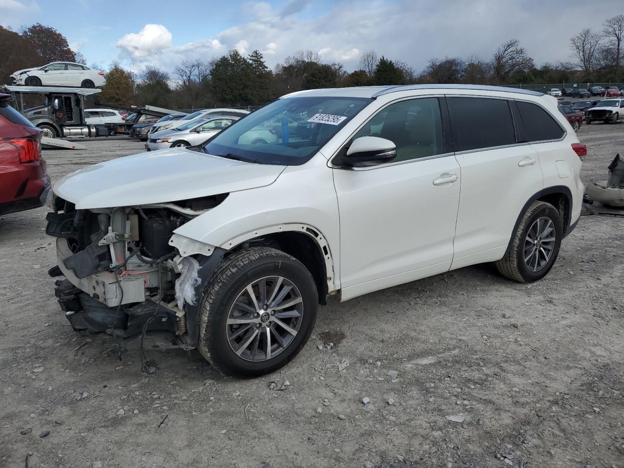 2017 TOYOTA HIGHLANDER