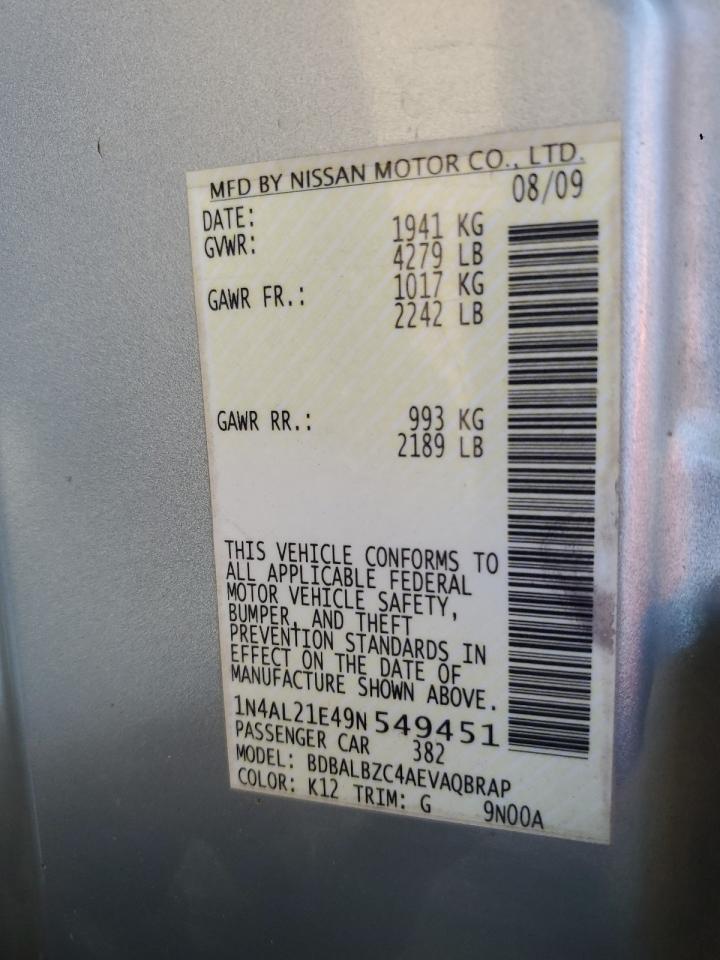 2009 NISSAN