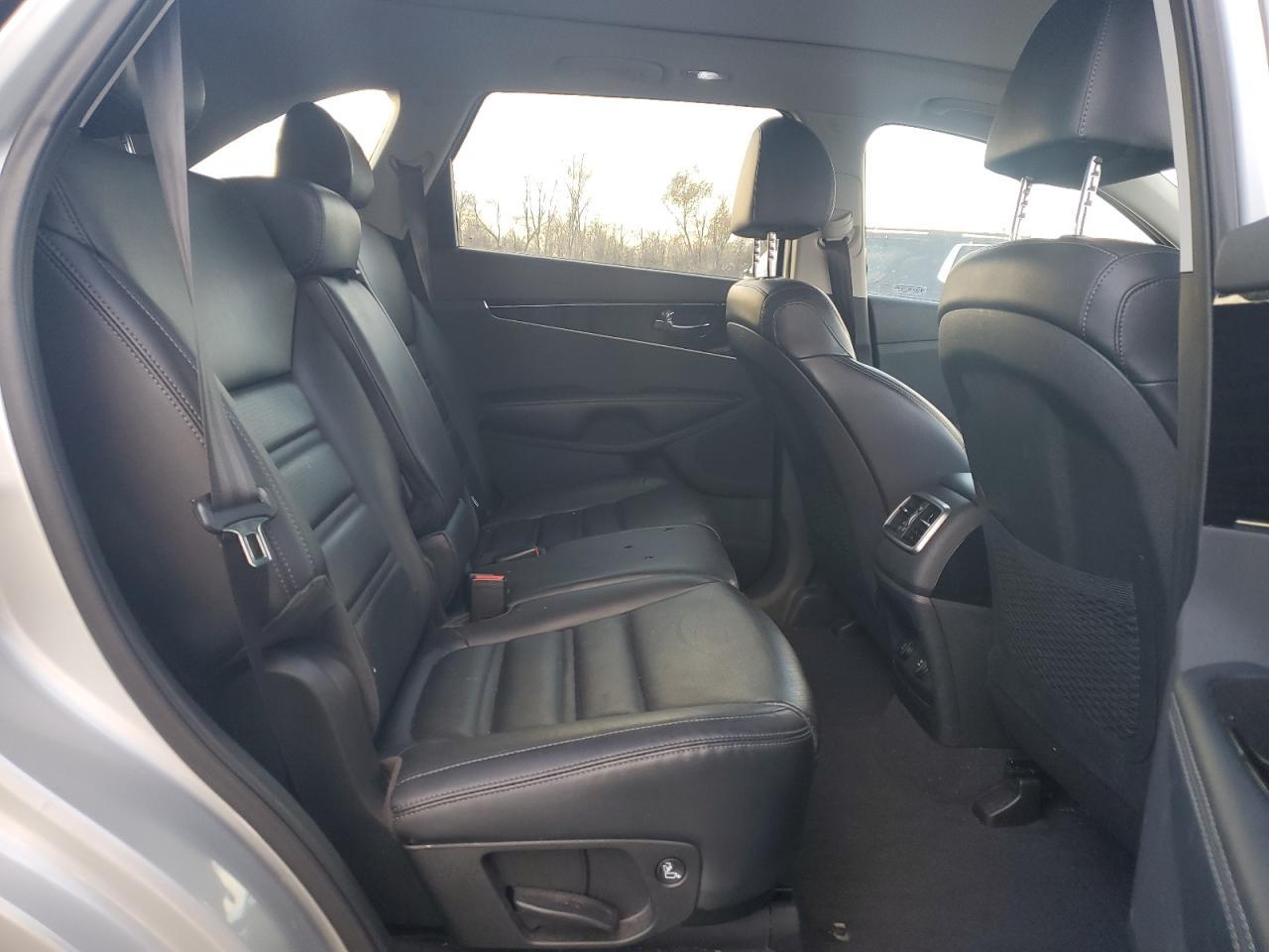 2020 KIA SORENTO