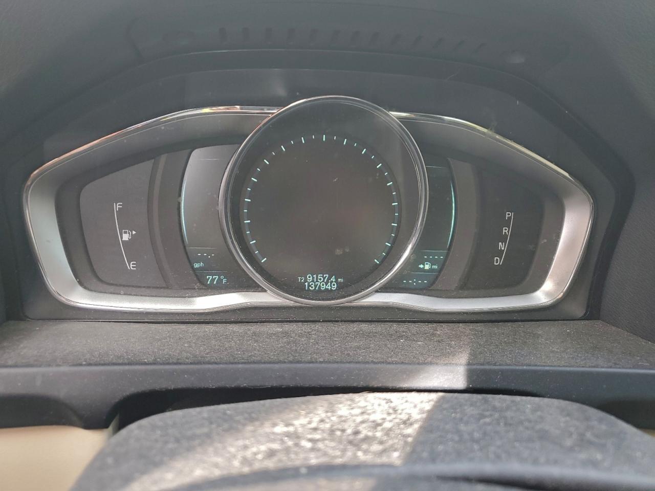 2015 VOLVO S60