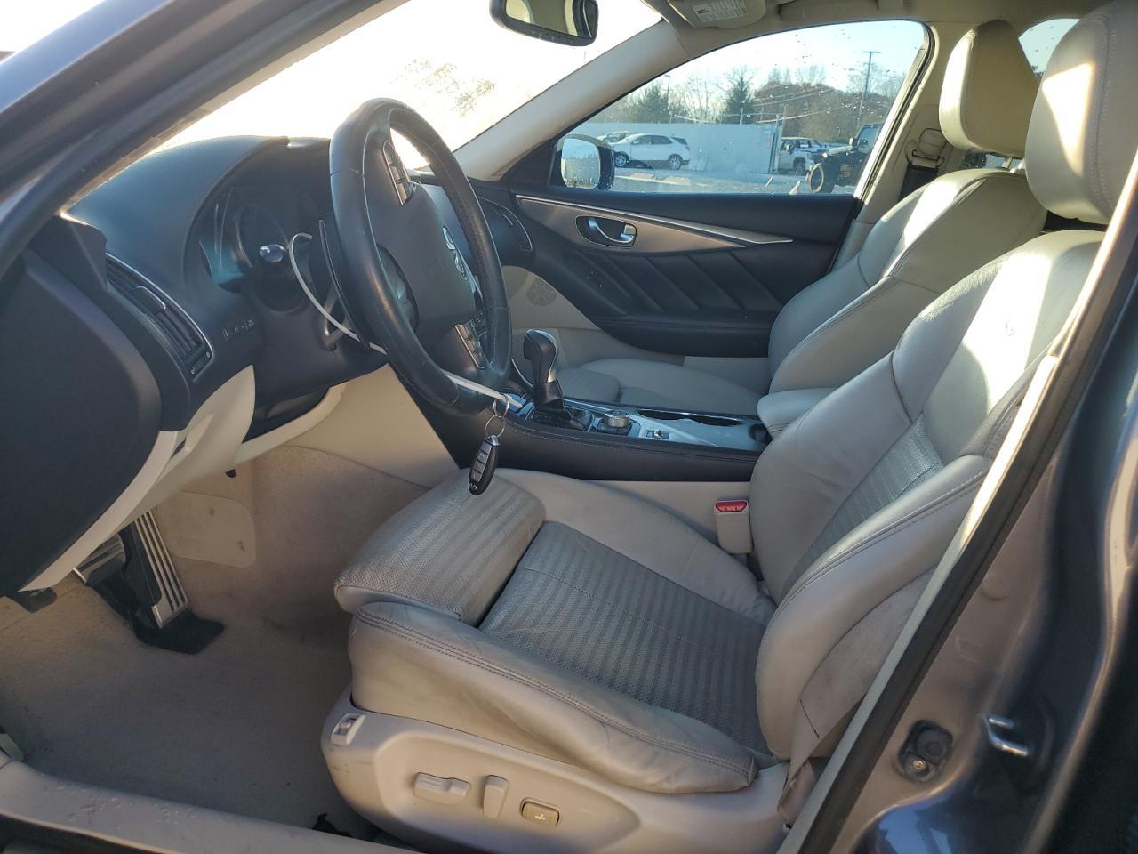 2014 INFINITI Q50