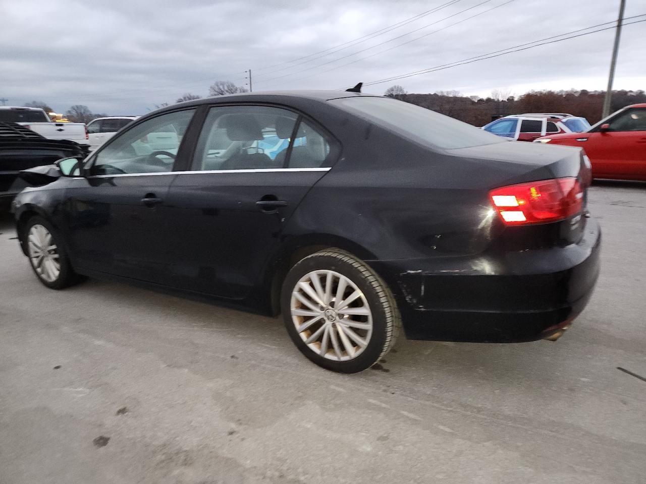 2011 VOLKSWAGEN JETTA