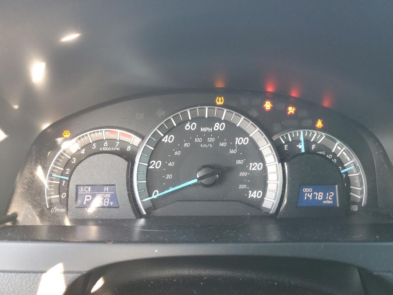 2014 TOYOTA CAMRY