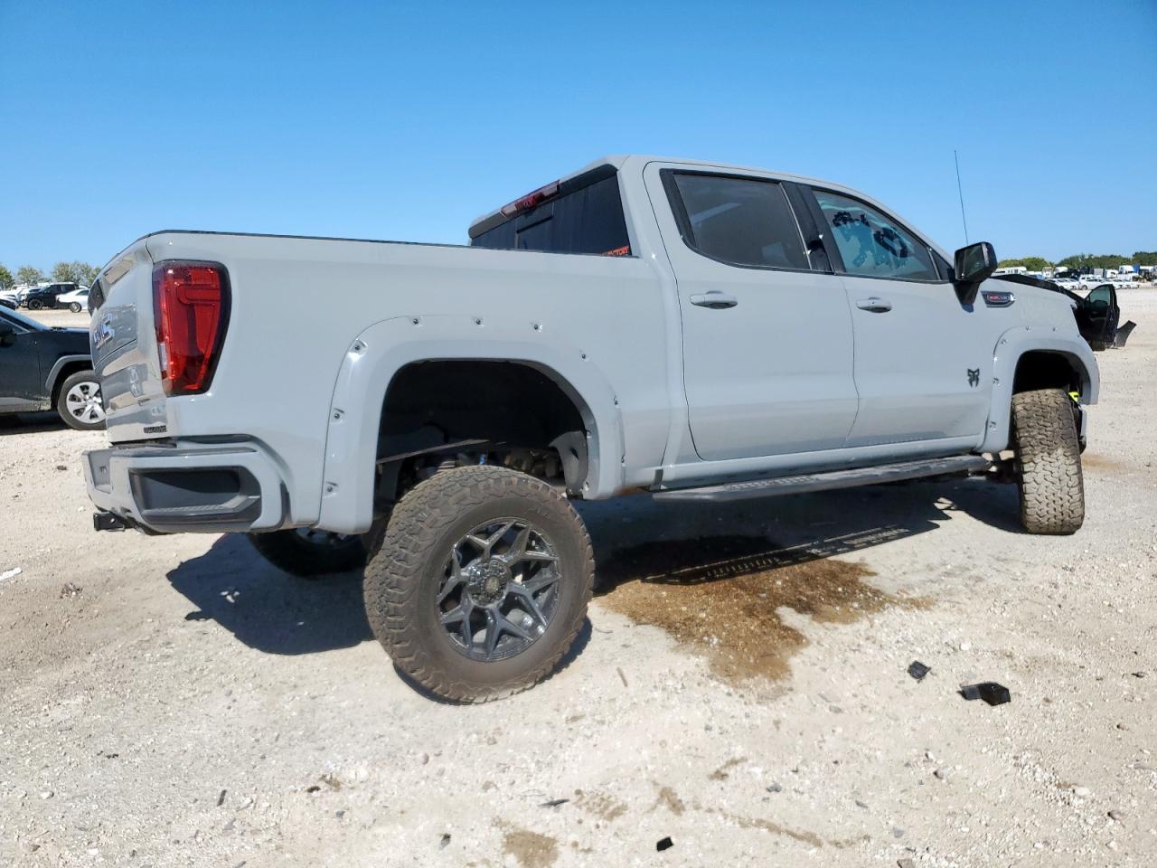 2025 GMC Sierra