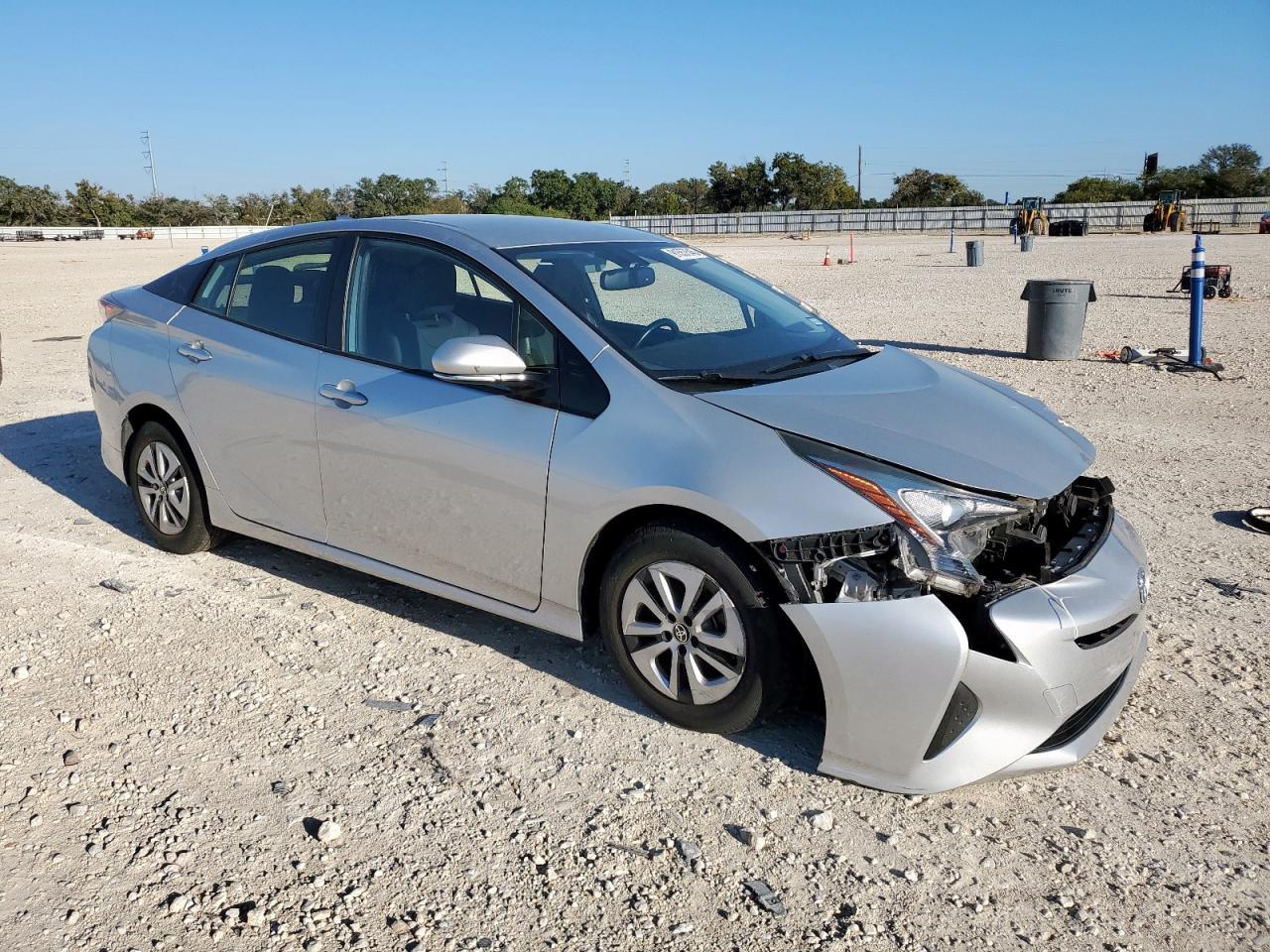 2016 TOYOTA PRIUS