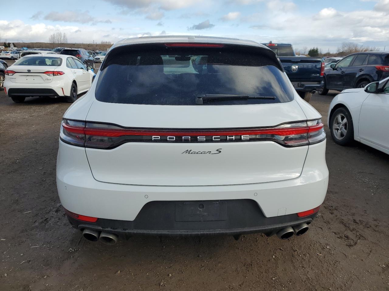 2021 PORSCHE Macan