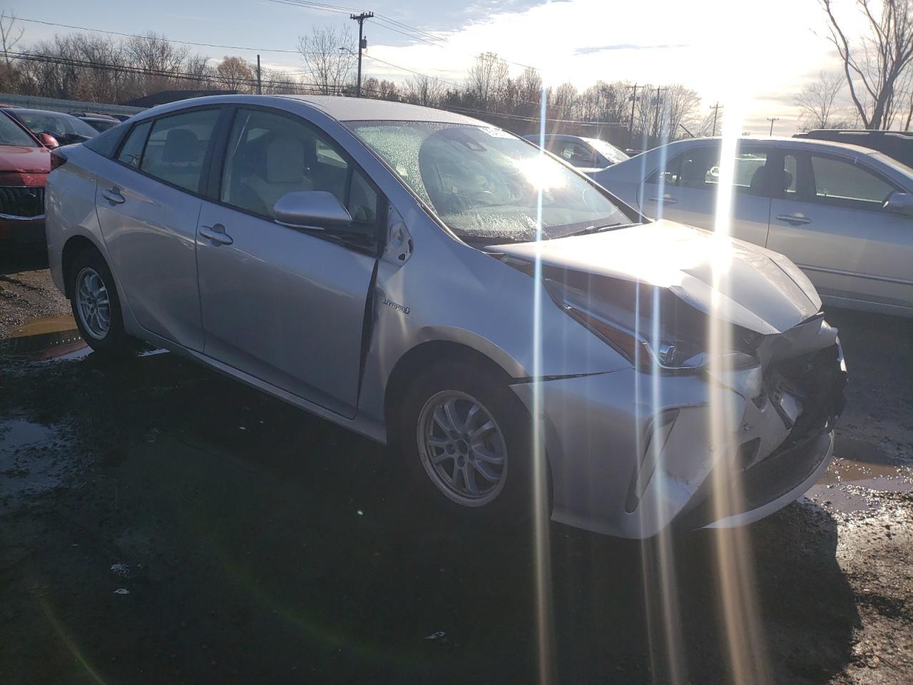 2019 TOYOTA PRIUS