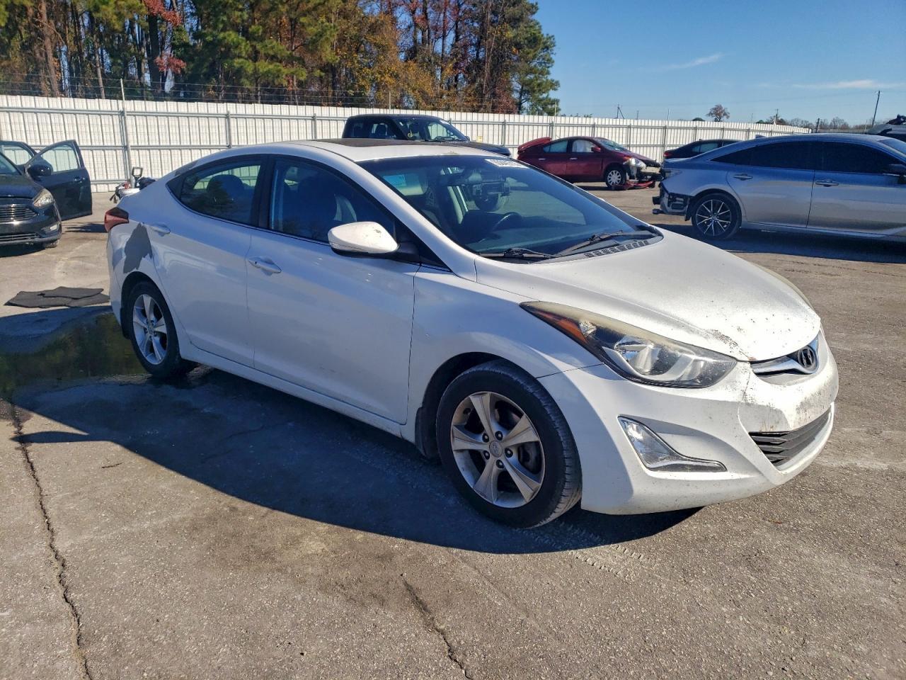 2016 HYUNDAI ELANTRA