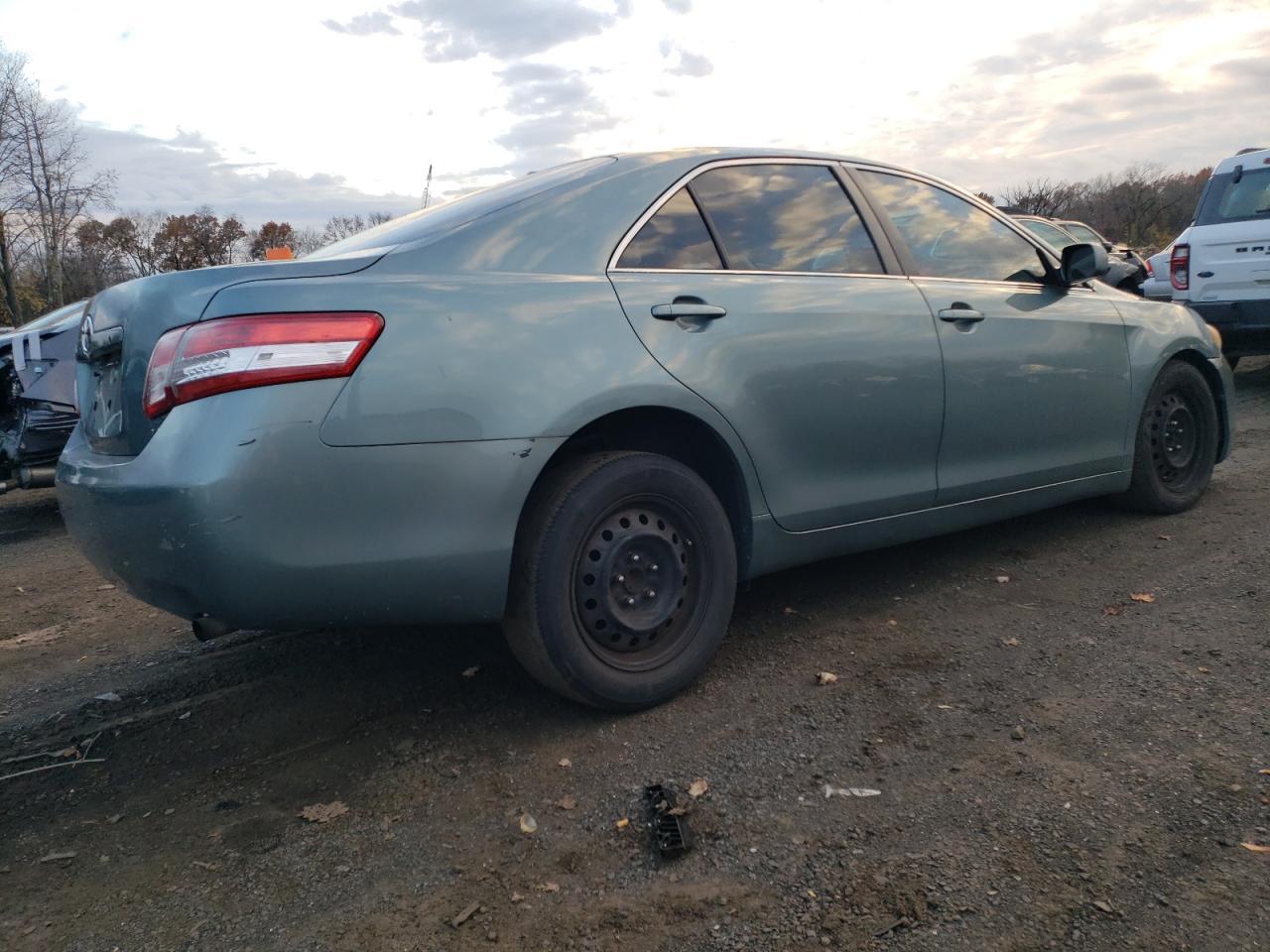 2010 TOYOTA CAMRY