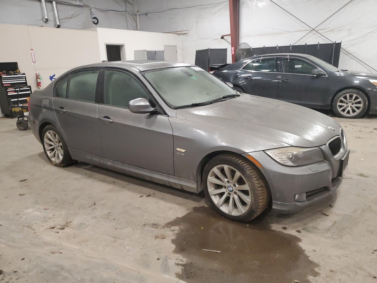 2011 BMW 3 SERIES