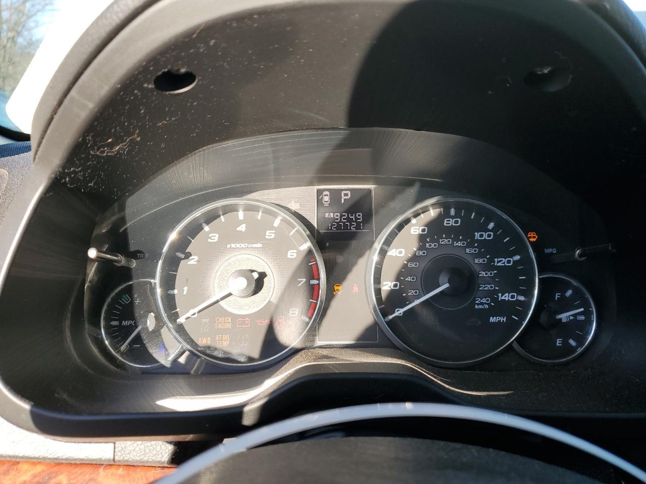 2011 SUBARU Legacy