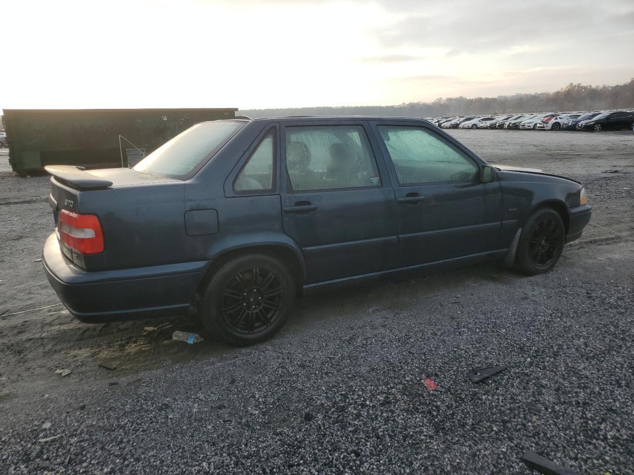 1998 VOLVO S70