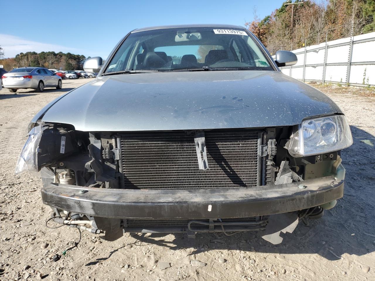 2004 VOLKSWAGEN Passat